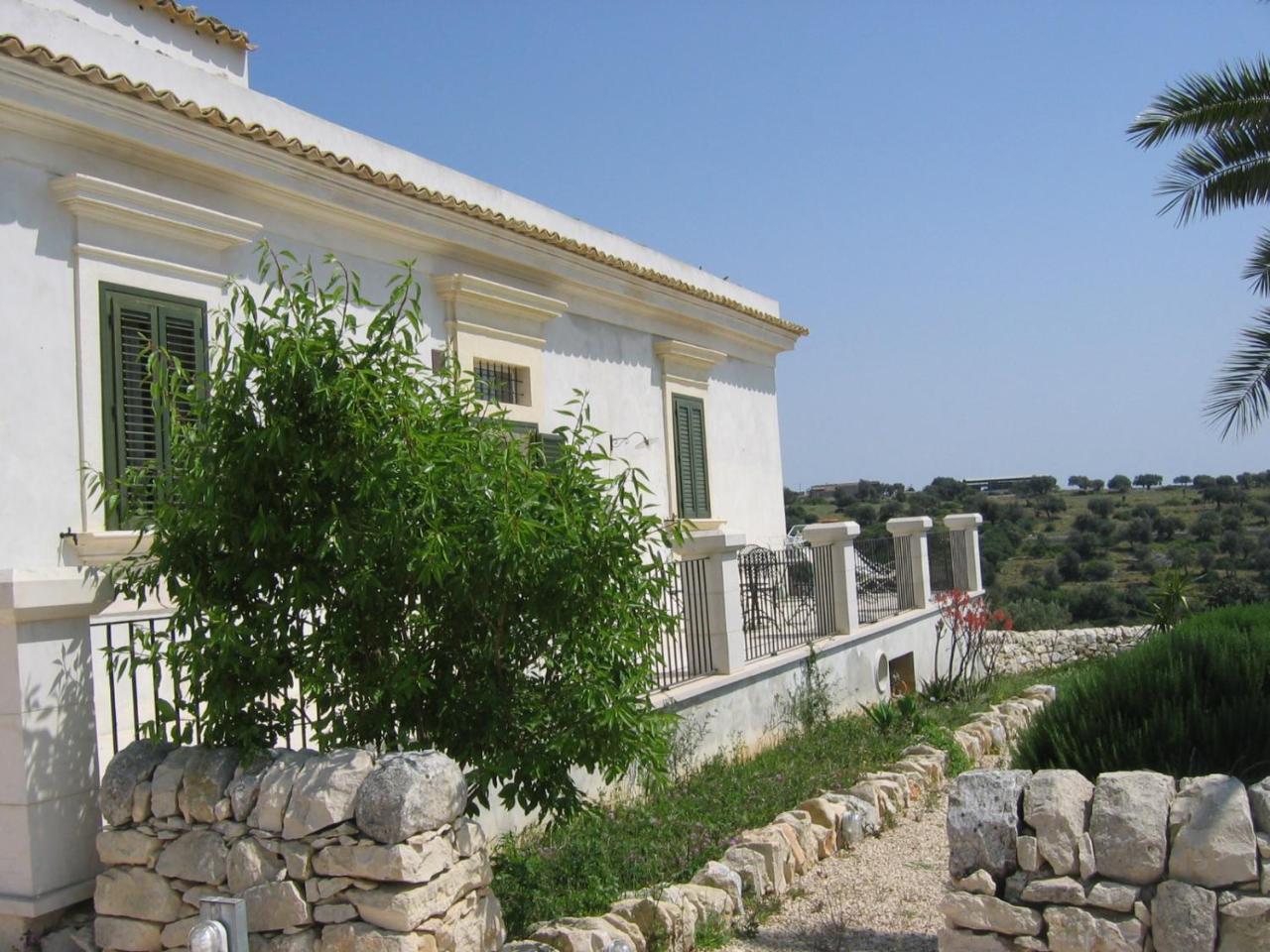 Relais Parco Cavalonga Hotel Donnafugata Exterior photo